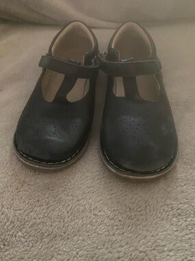 Mini Boden Black Mary Jane T-Strap Kids Shoes